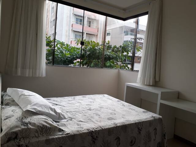 202 Aparecida 50m do mar.