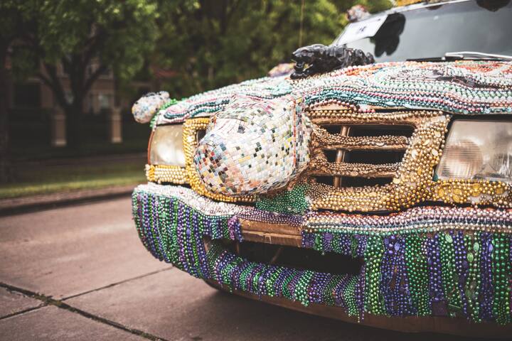 Shopping, arts & more