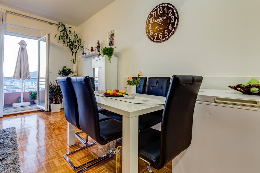 Dining table for 6 people.