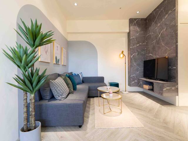 FR 2BR Apt w/ lift near Ximen MRT 萬華西門町 近西門站 獨立浴室 gallery image 3