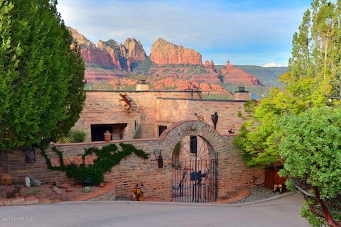 Exquisite suite, absolutely unbeatable views!