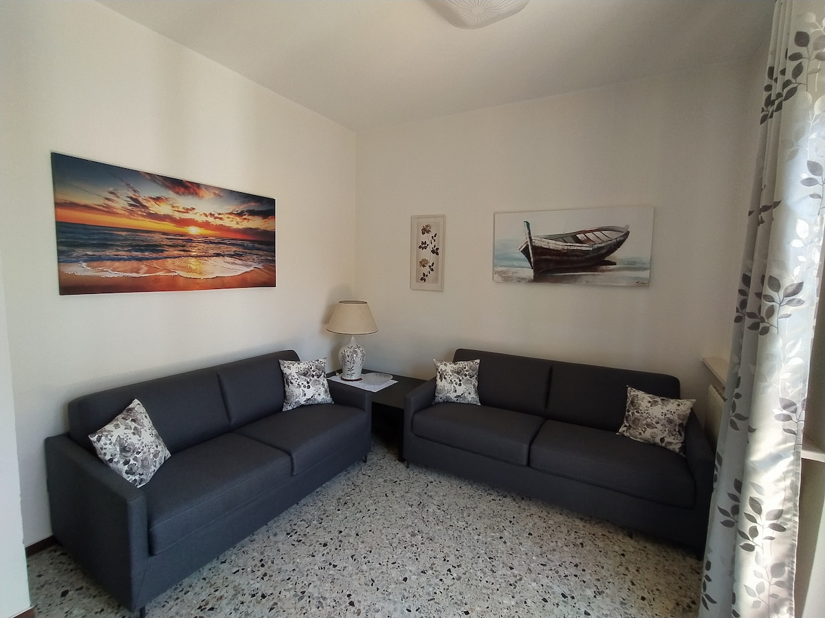 Successful Airbnb property: Aparthotel Feeling at home 2... facing the sea in Rimini