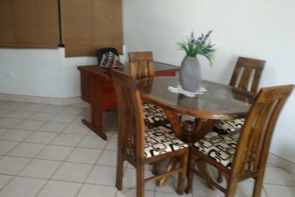 Comedor/Dinning room