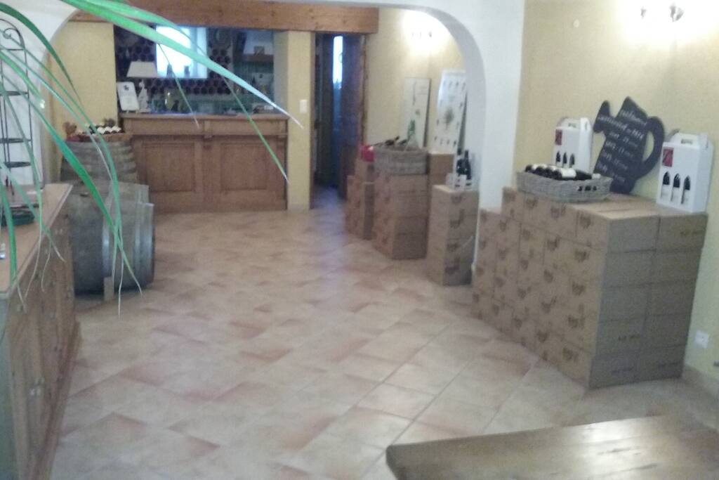 Espace dégustation de Châteauneuf-du-Pape.