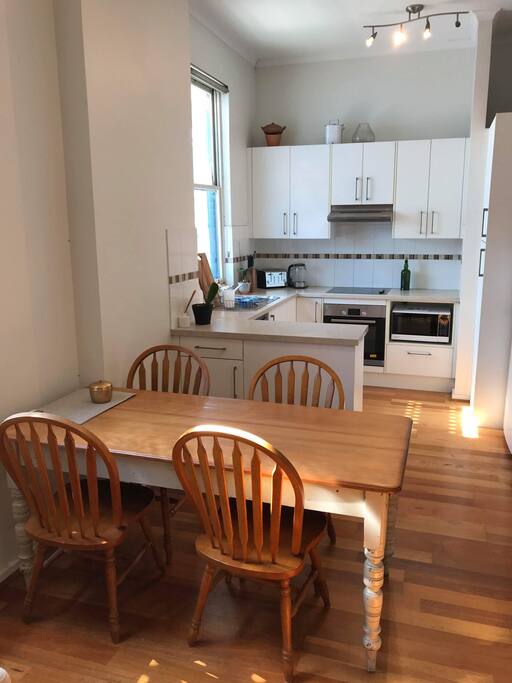 Dining room and kitchen (lower floor)