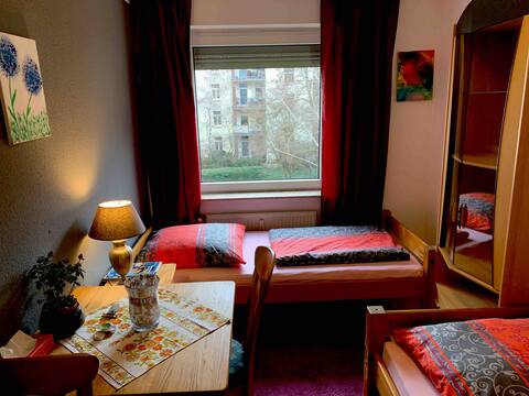 Gay friendly,Zentral,gute Anbindung, abschließbar