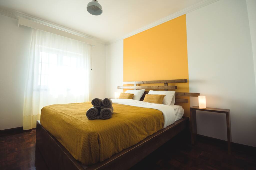 Yellow room w. private bathroom @4elements retreat