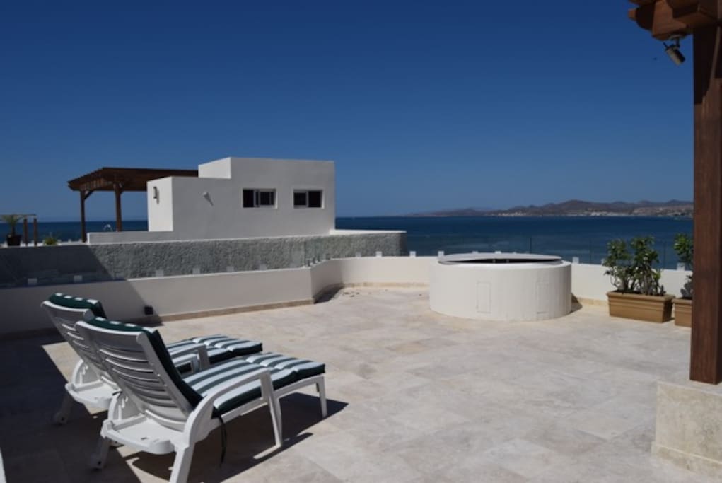 Your very own private terrace with jacuzzi