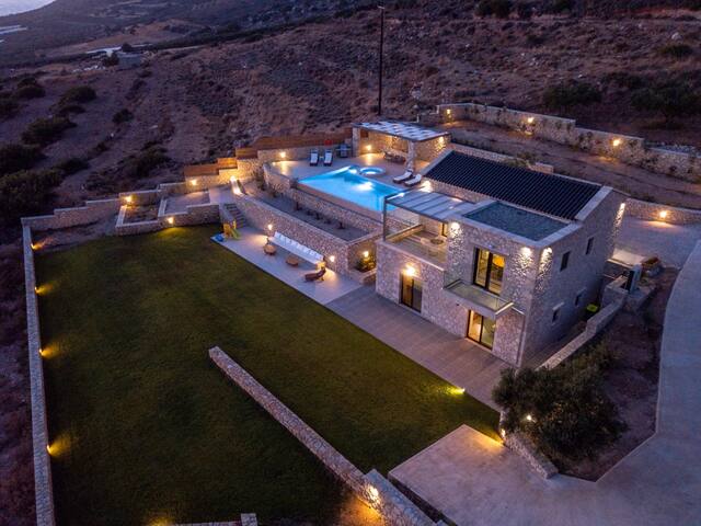 Jacuzzi indoor&outdoor★Heated pool★Sauna★Falasarna gallery image 2