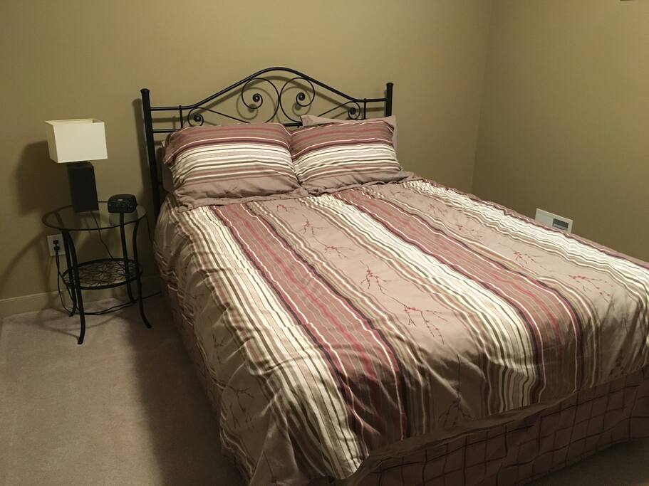 Queen bed
