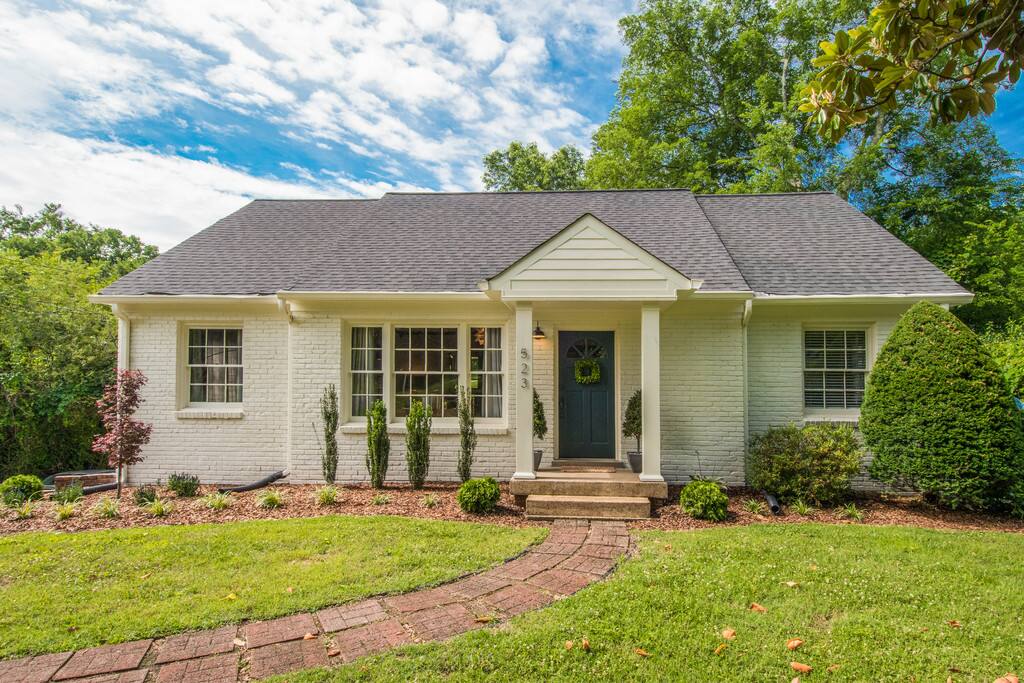 It's bigger on the inside! Welcome to my Nashville home.