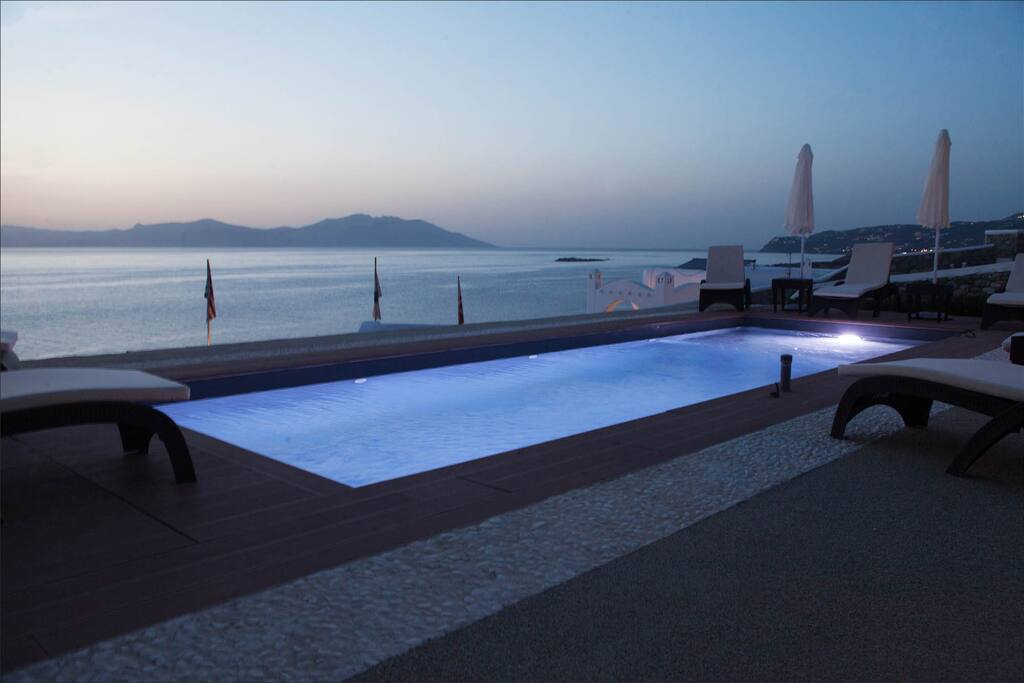 Swimming pool