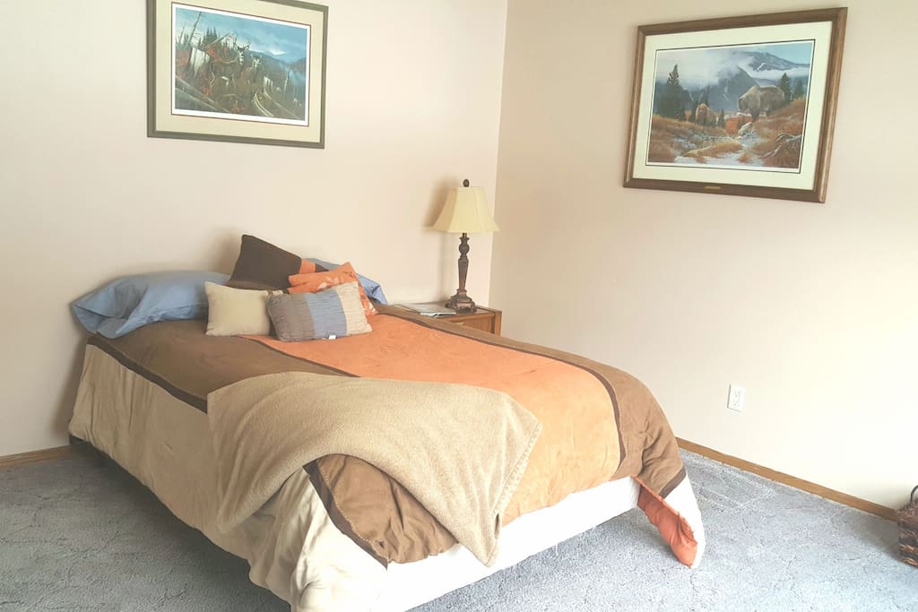 Double bed in a spacious room!