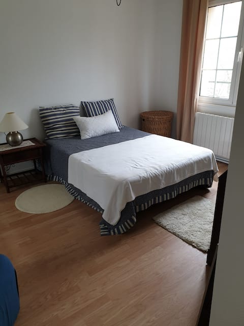 House, 3 large bedrooms between Disney and Paris