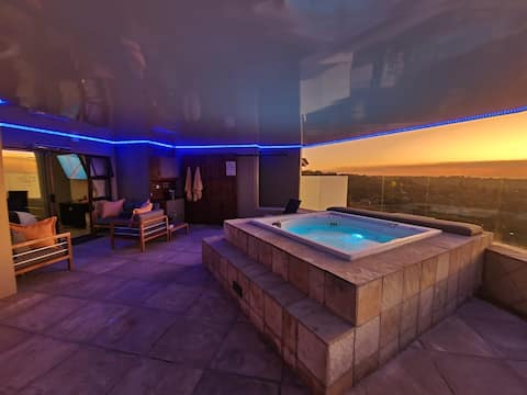 Weston Guest House Honeymoon Suite private Jacuzzi