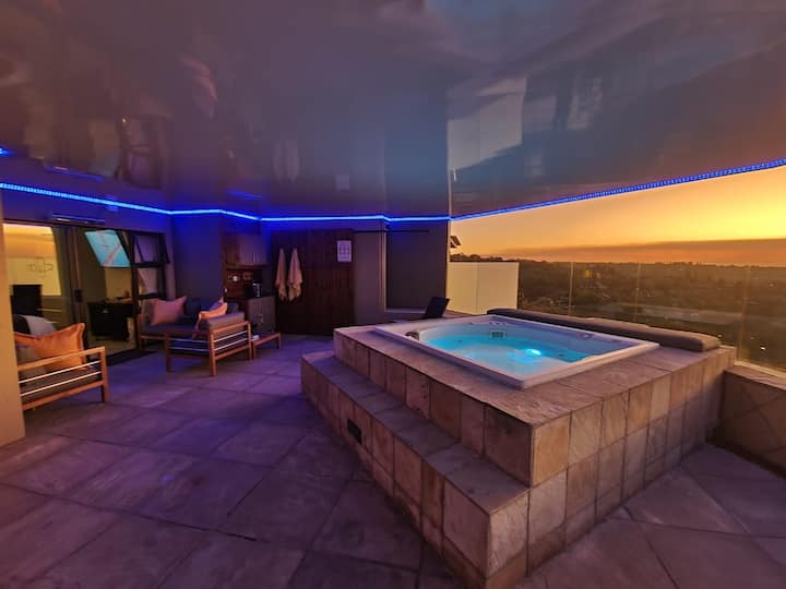 Weston Guest House Honeymoon Suite private Jacuzzi