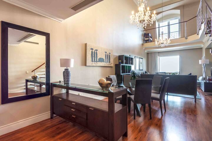 Cape Royale Penthouse *Inverter Available* gallery image 3