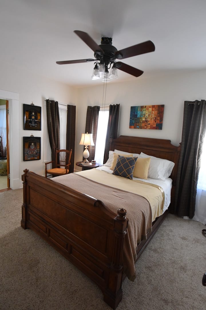 Ննջասենյակ 1 ՝ 150 -179 սմ մահճակալ