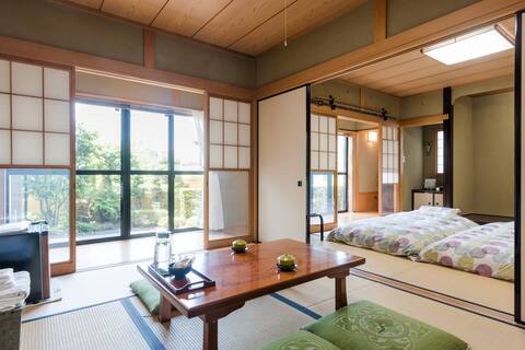 Good access to Narita Airport!  Japanese room