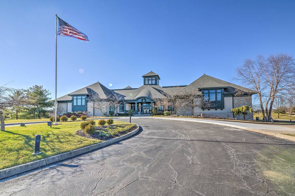 The Four Bridges community offers an array of amenities!