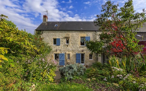 Restored 18th century farmhouse with jacuzzi