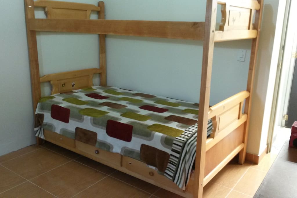 Camarote dimensiones 1,00 m X 1,90 m.
Sleeping cabin for 2 people.