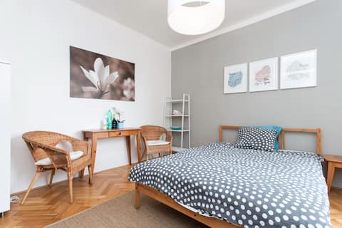 Near Prague Castle cozy studio