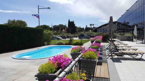 Loano | New Apt. | Pool & Park B5