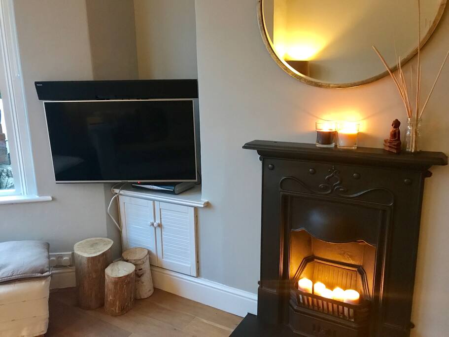 HD TV with sound bar
