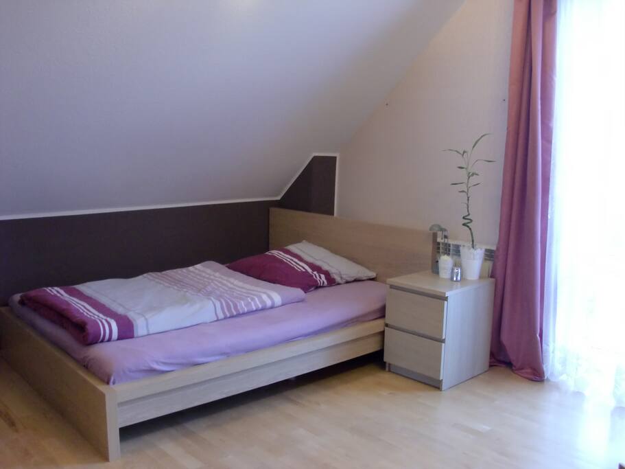 Zimmer 1/Room 1