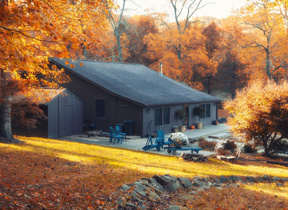 The Loft is a spacious home with a lovely wrap around deck for grilling out and entertaining. It is located in the heart of the property, which is nestled into the Shawnee National Forest.
