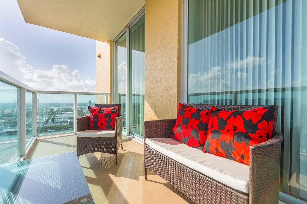 Gorgeous View of the Intracostal