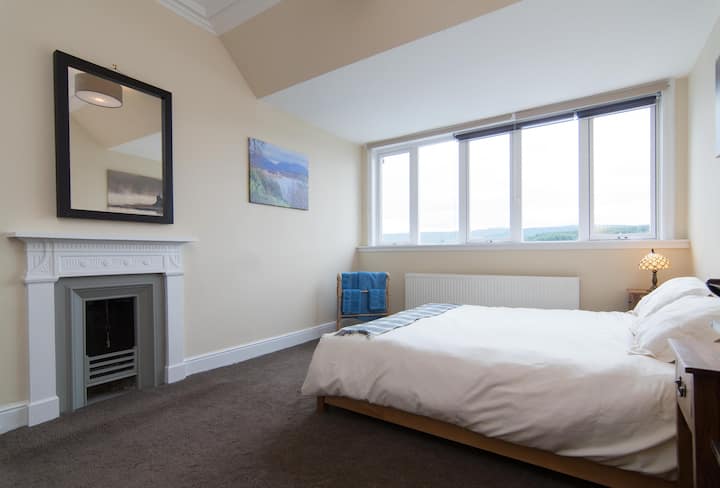 Alternative view of Bedroom 1