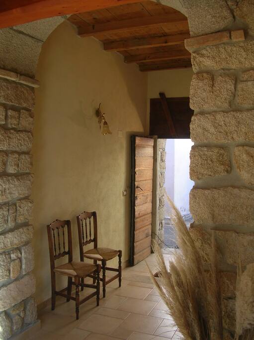 Photo n. 3 Ingresso (Entrance)