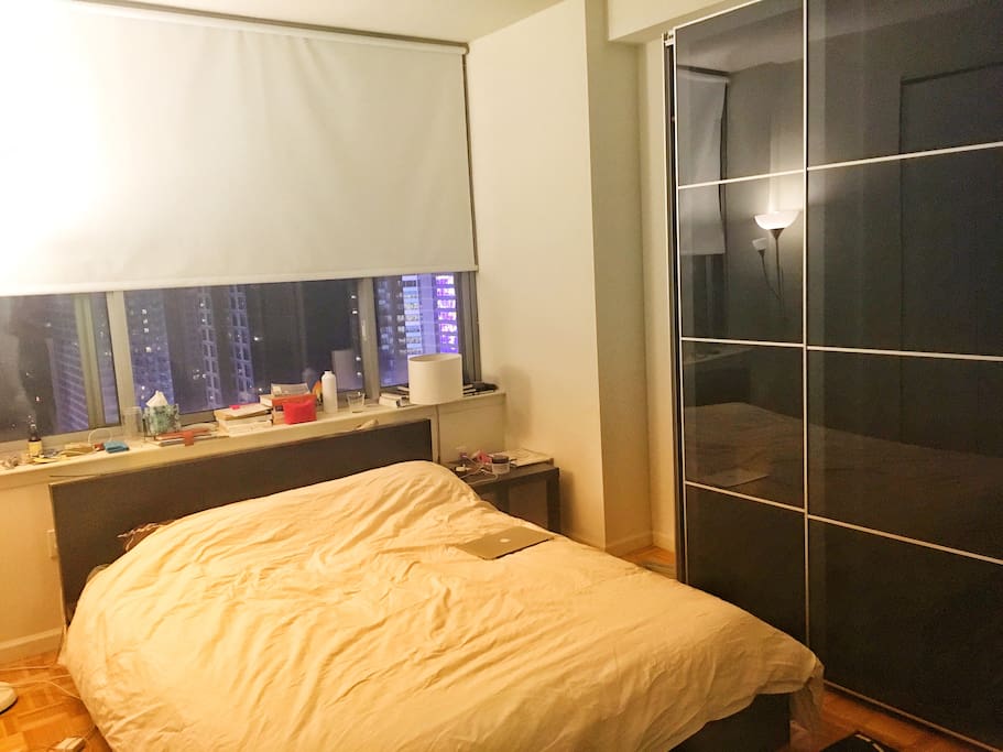 Queen bed