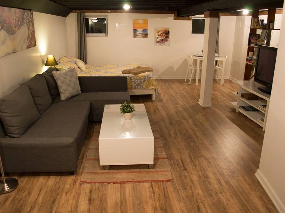 Welcome to our new studio with a private keyless entrance!