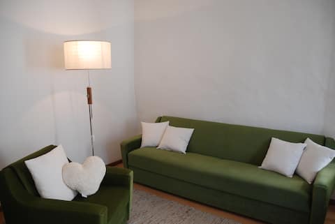 Popular Airbnb listing: Apartment Castell in the residence Schloss Goldegg in Lana