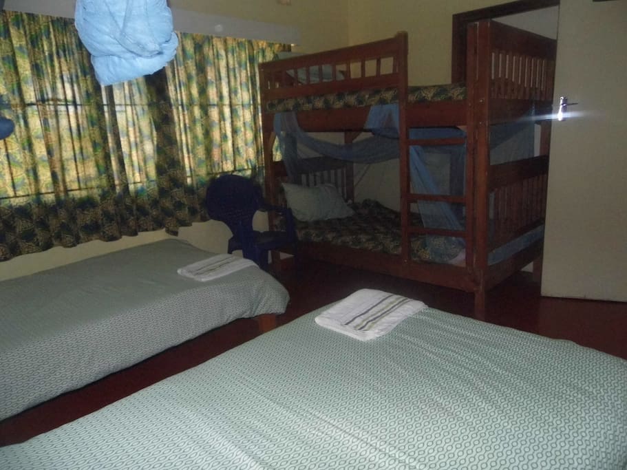 MTENDERE (peace)
bunk beds