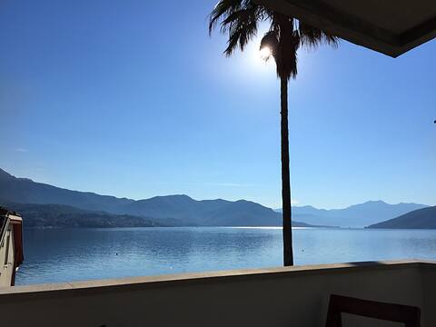 Amazing view studio apartment on the beach (no 1)