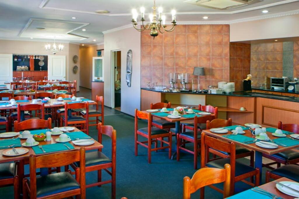 Breakfast room