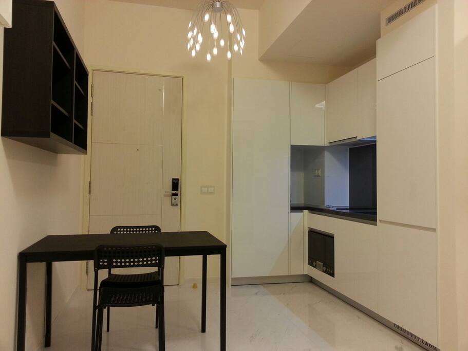 Dining area & open concept kitchen