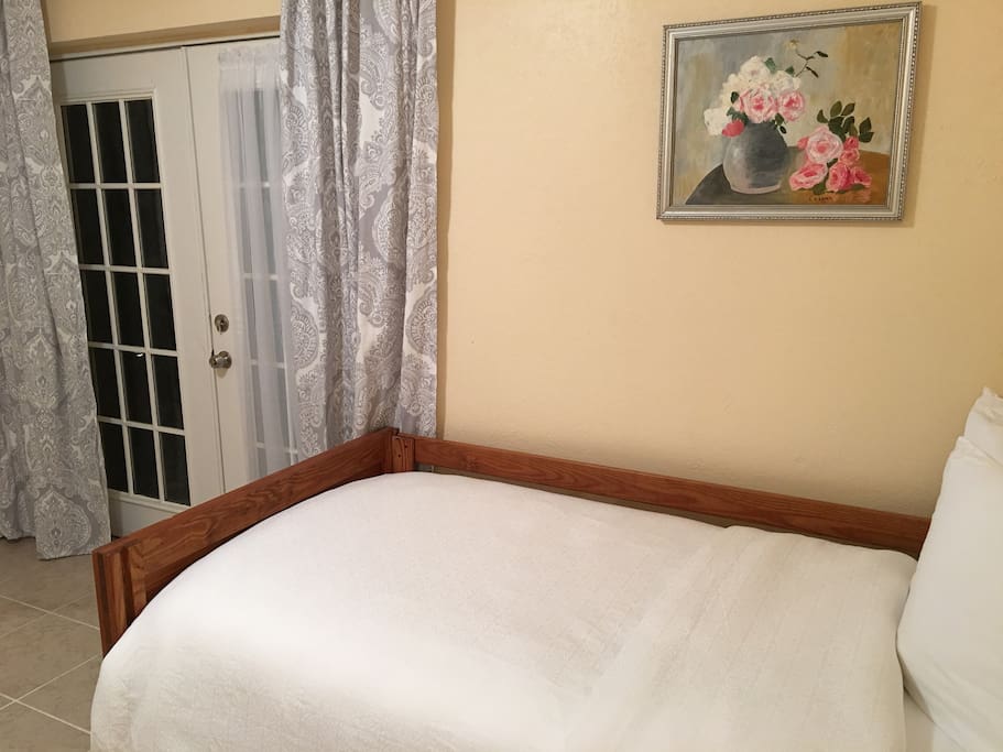 High Quality Linens