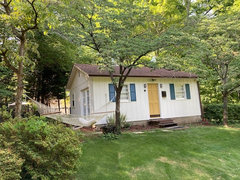Entire Place: BackyardCottage! Private!Relaxing!