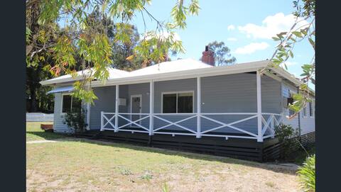 Grevillea Cottage, Dwellingup