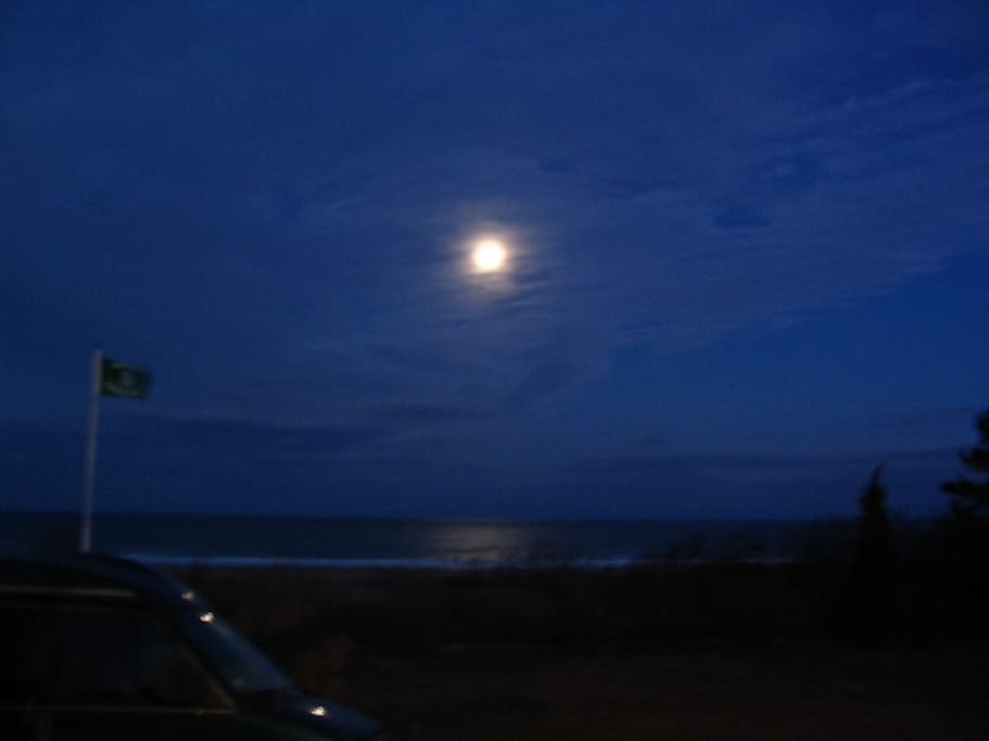 Enjoy a beverage and watch the moon rise over the ocean from the porch.