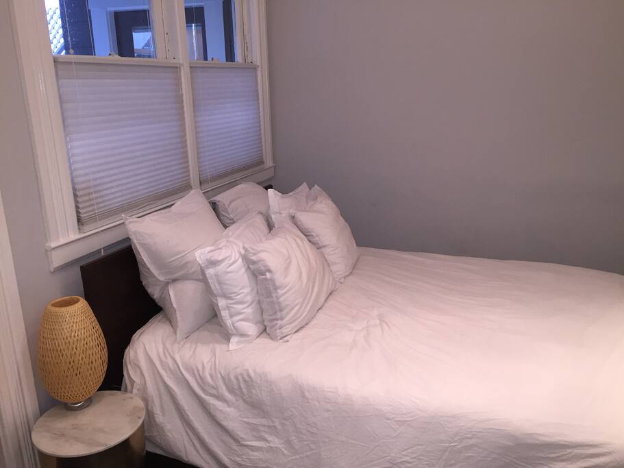 Queen bed