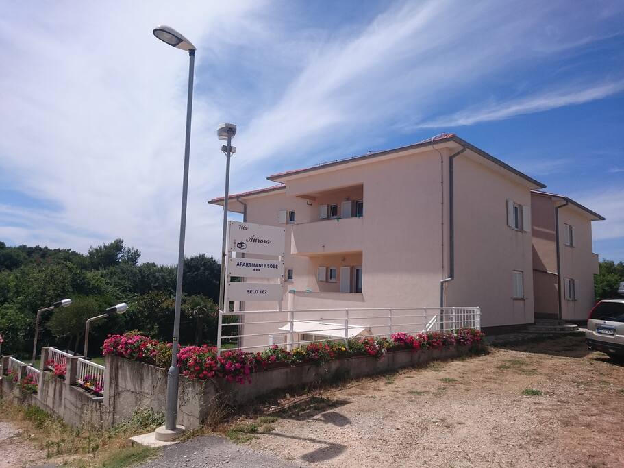 House (3)