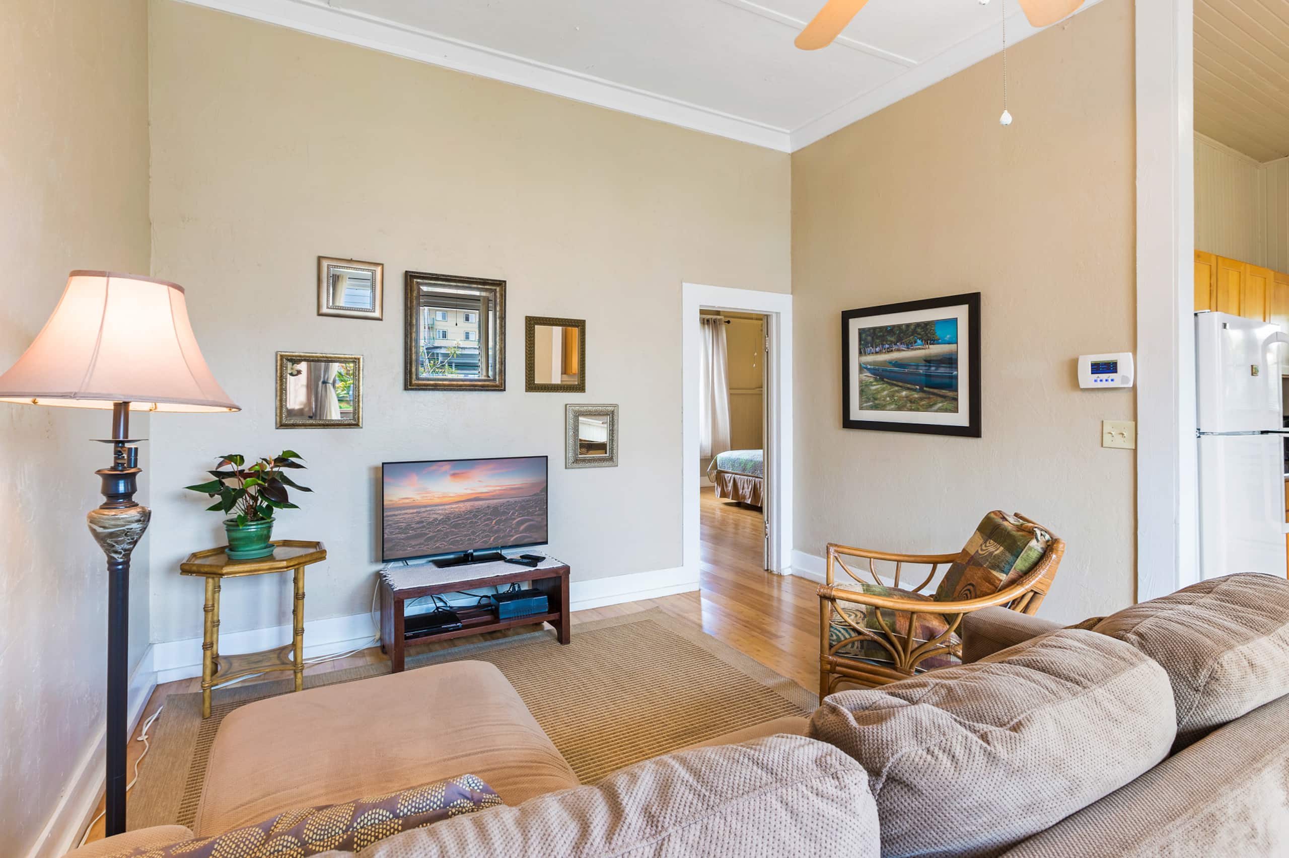 Renovated Plantation Home; Walk into Wailuku Town! - Image 5