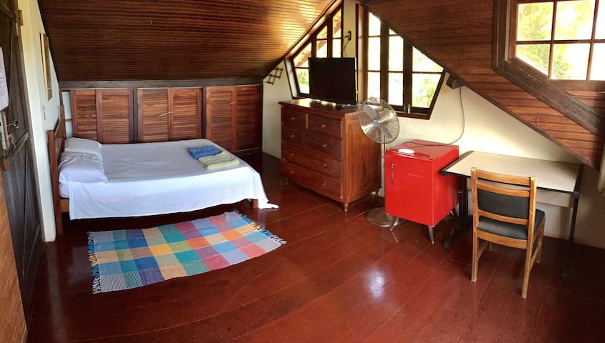 Room With Air Cond. (Old Town and Seaview) 2