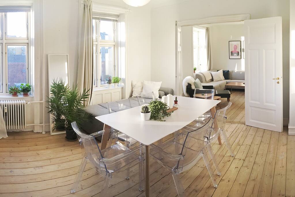 Dining room table accommodates six - great for group brunch and dinners